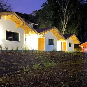 Refugio Alpino , Treze Tílias Brasil